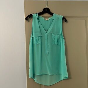 Under skies teal women’s sleeveless button down shirt with pockets size Medium